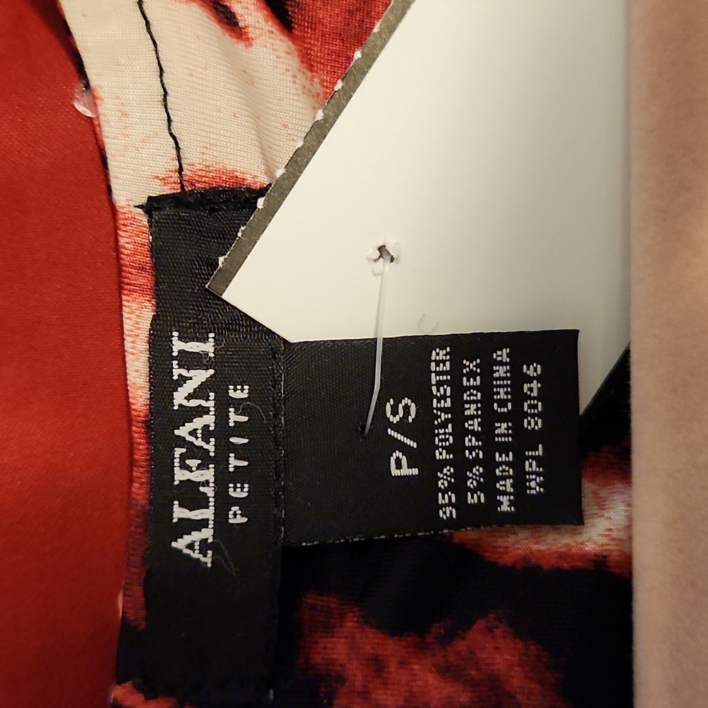 Top - Picture 2 of 2